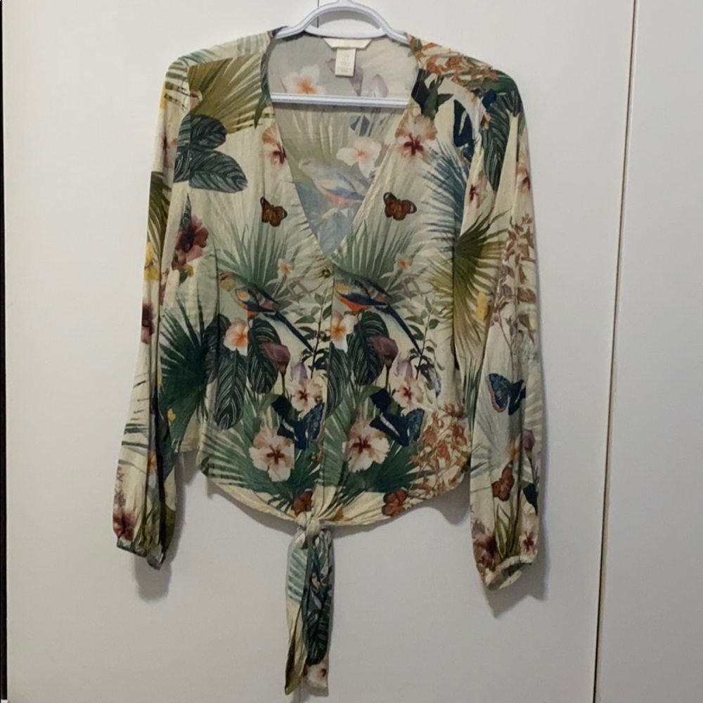 H&M Tropical crop tie up long sleeve top